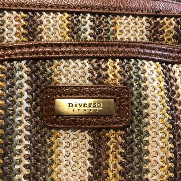 Diverso Italy Cross body bag, adjustable strap, many pockets - Picture 3 of 14